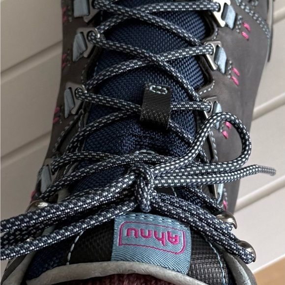 Ahnu Montarra III eVent Hiking Boot - Waterproof Vibram Soles Women’s 7 - Picture 6 of 10